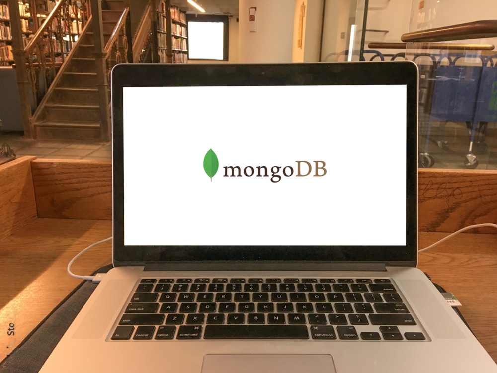 MongoDB vs PostgreSQL: Kompletny przewodnik